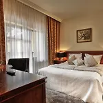 그랜드 스타마리 4*