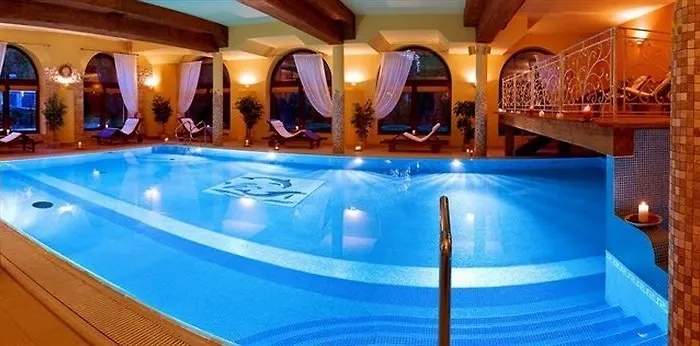 فندق غراند ستاماري 4*